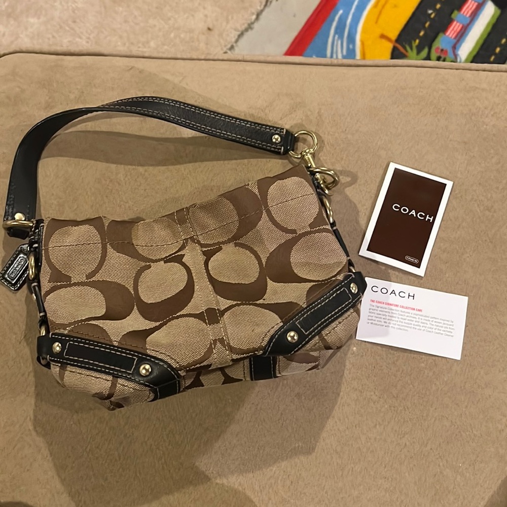Coach authentic small shoulder bag
